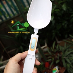 Cân điện tử bằng muỗng màu trắng kèm pin cân được 300g-500g/0.1g size lớn