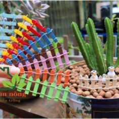 TT45 - Rào gỗ nhiều màu trang trí tiểu cảnh size 10cm.