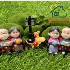 TT47 - CẶP ÔNG BÀ KÈM GHẾ GIAO MẪU NGẪU NHIÊN 